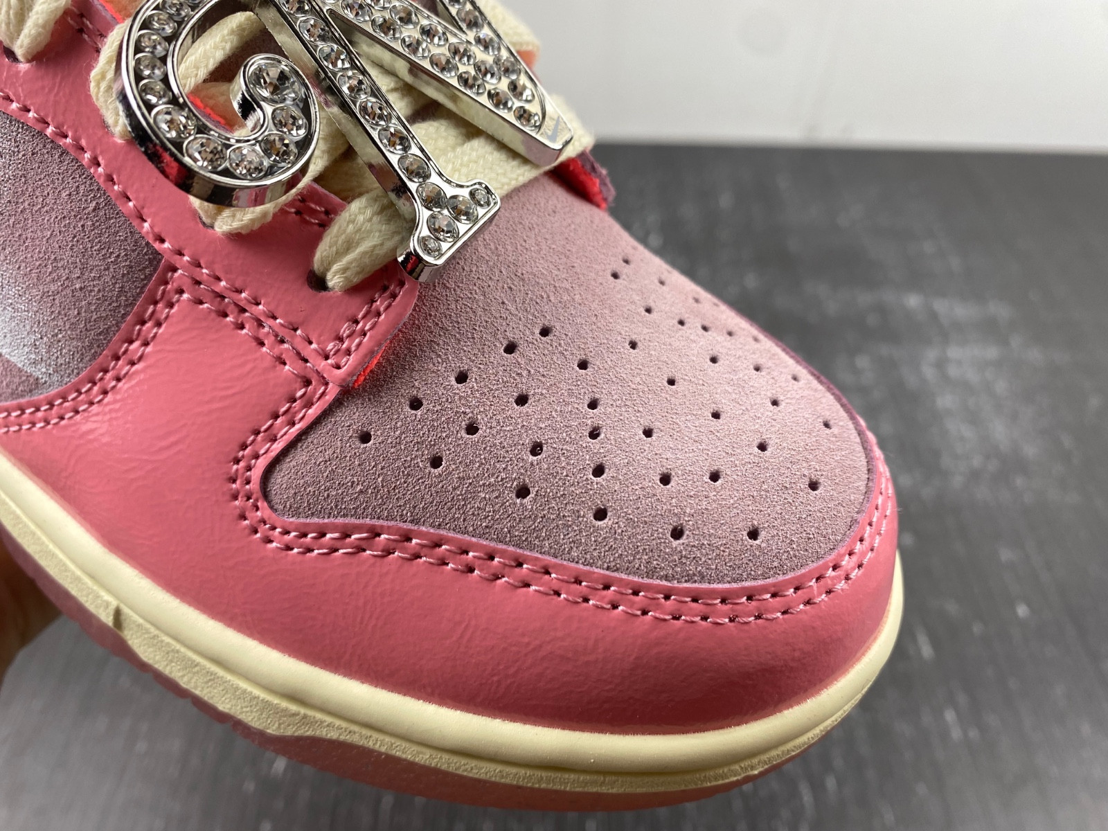 Nike Dunk Low "Barbie" FN8927-621