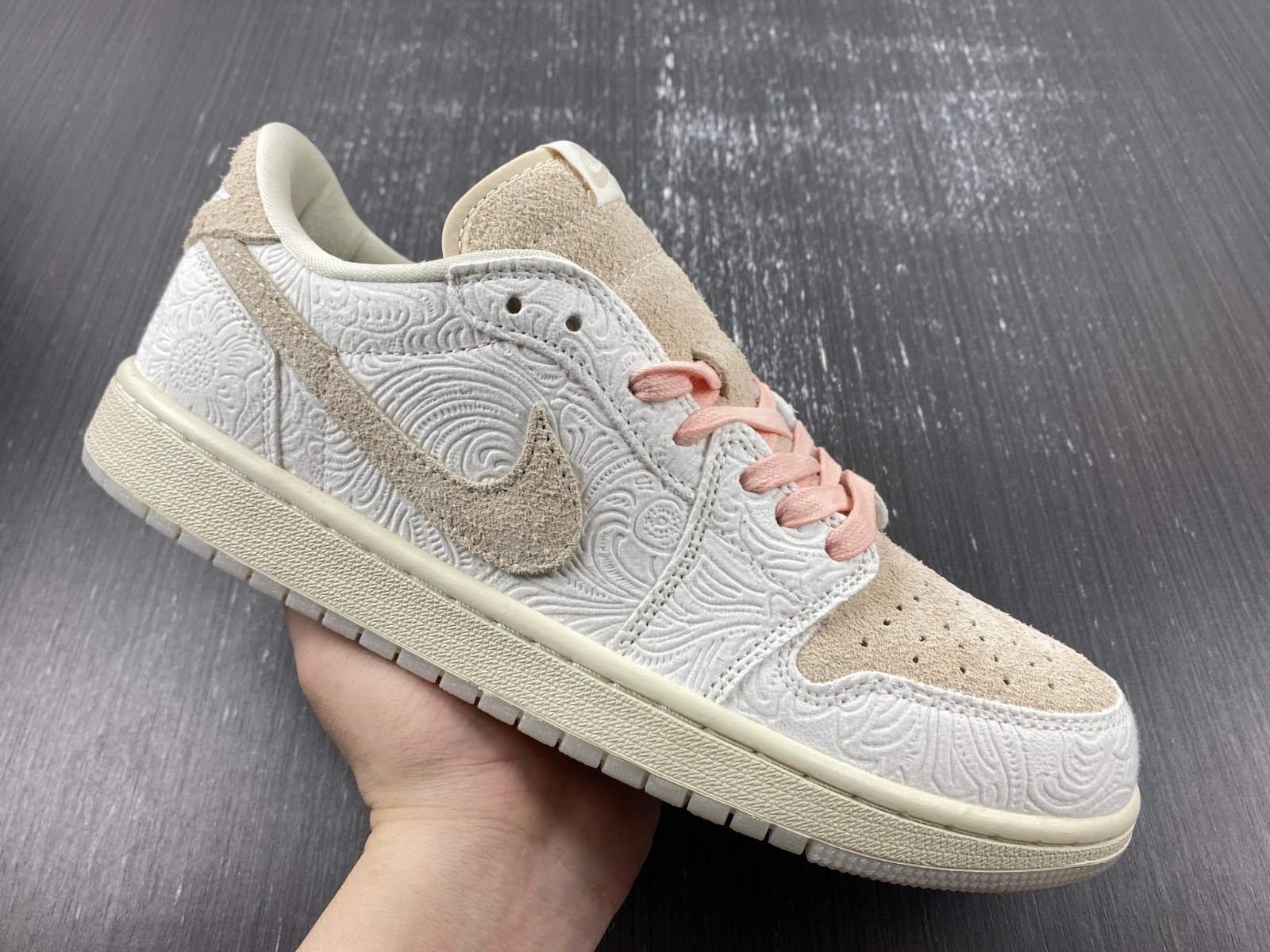 Jordan 1 Retro Low OG Chris Paul Men