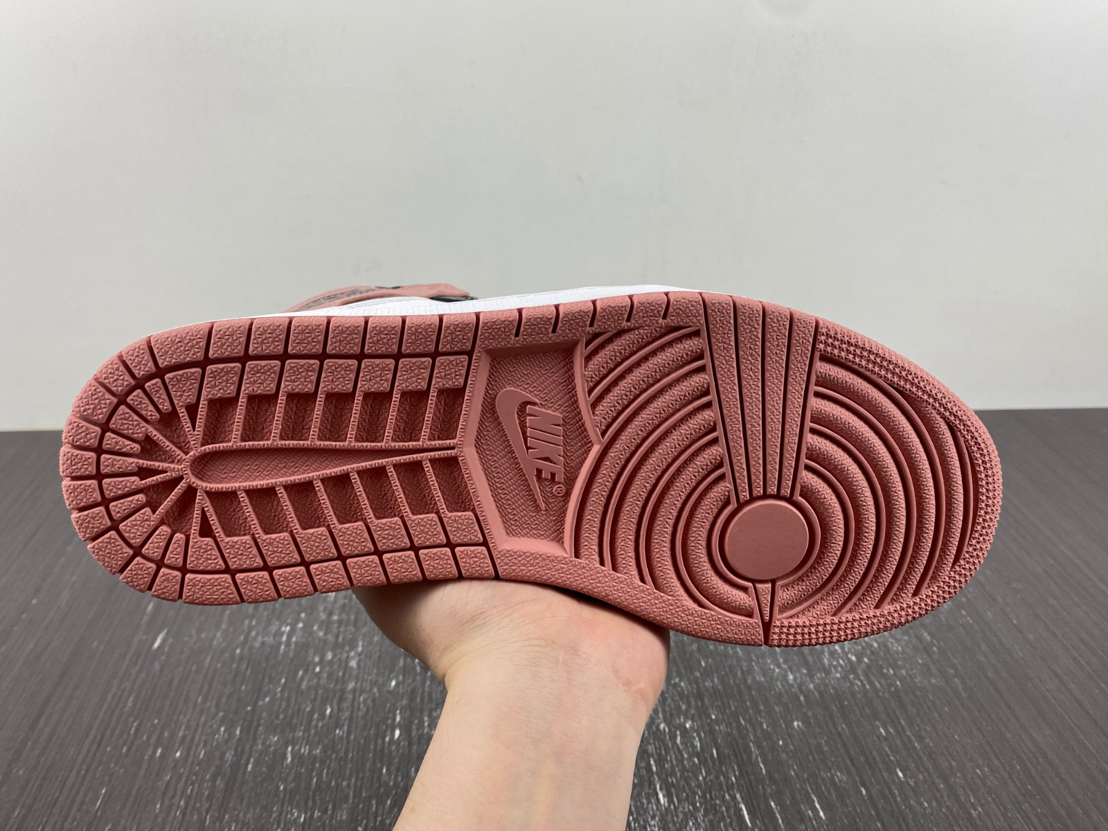 Jordan 1 Retro High Rust Pink 861428-101