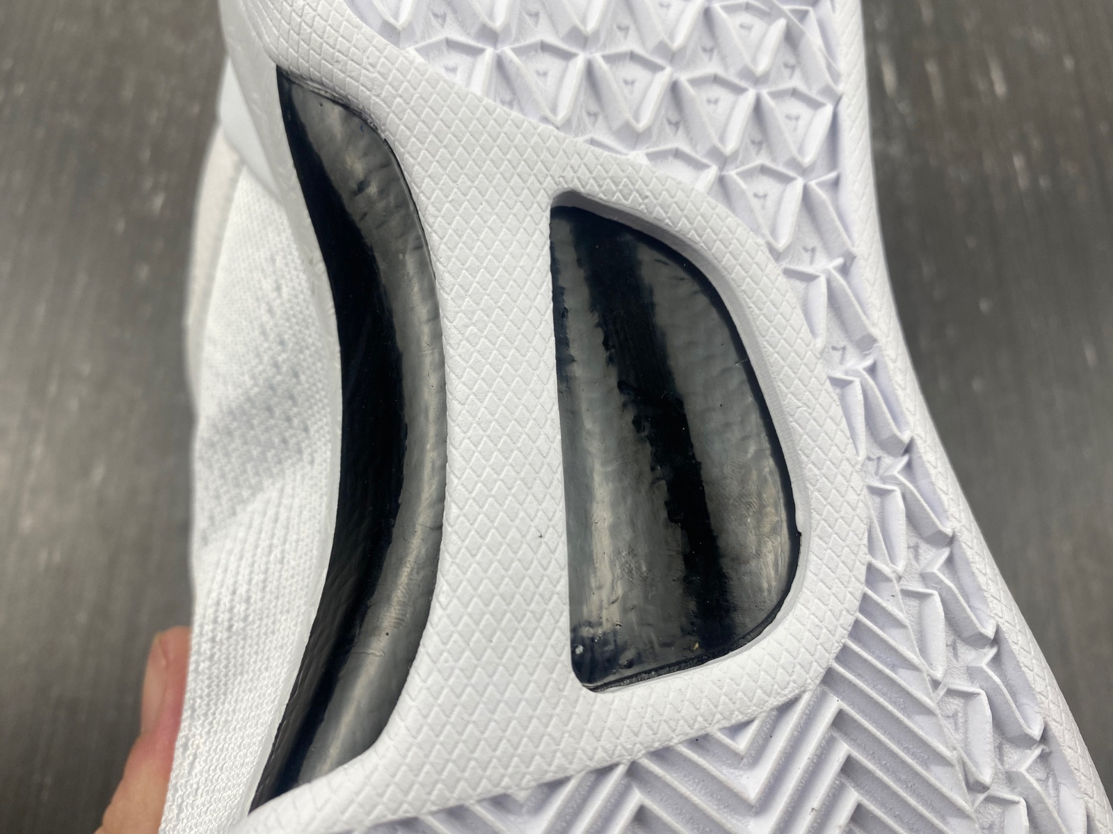 Nike Kobe 8 Protro Triple White FJ9364-100