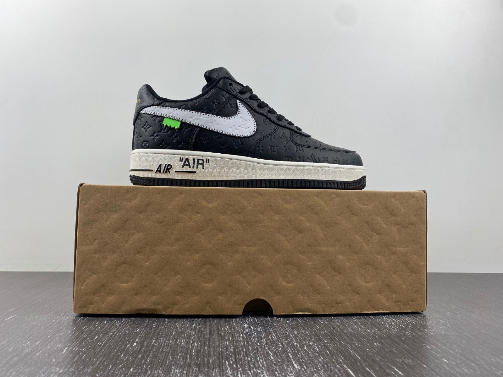 NIKE AIR FORCE 1 LOW BY VIRGIL ABLOH