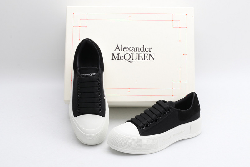 a1exa*der Mcqv*en sneaker