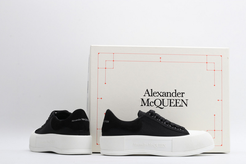 a1exa*der Mcqv*en sneaker