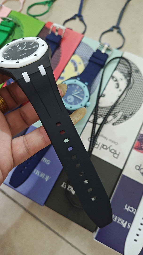 Swatch x Audemars P1g*et Royal Pop