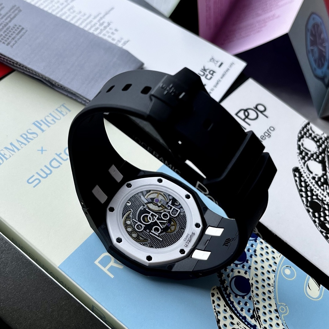 Swatch x Audemars P1g*et Royal Pop