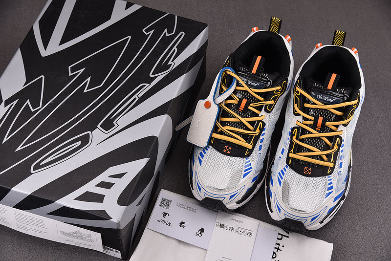 Off-White c/o Virgil Abloh