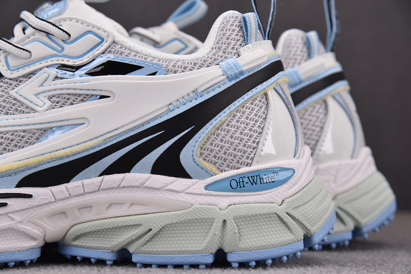 Off-White c/o Virgil Abloh