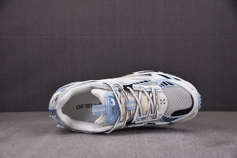 Off-White c/o Virgil Abloh