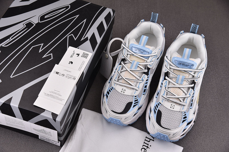 Off-White c/o Virgil Abloh