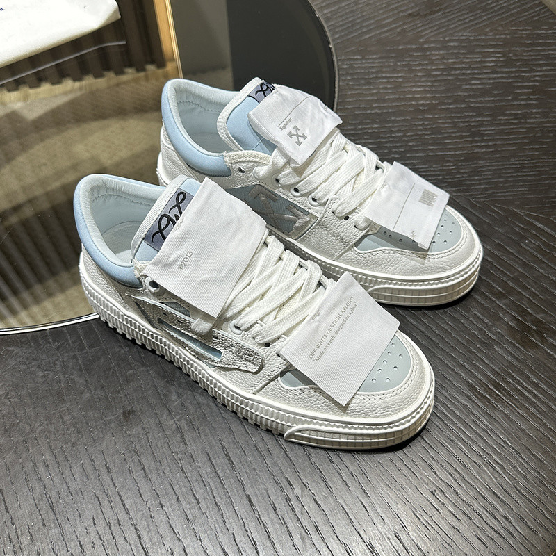 Off-White c/o Virgil Abloh