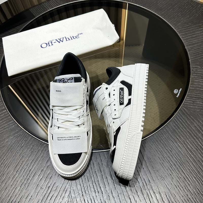 Off-White c/o Virgil Abloh