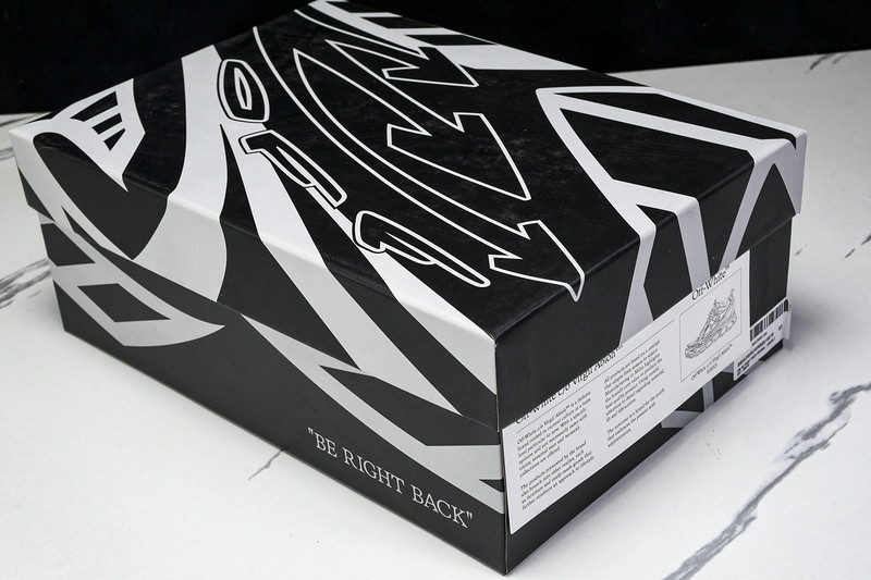 Off-White c/o Virgil Abloh