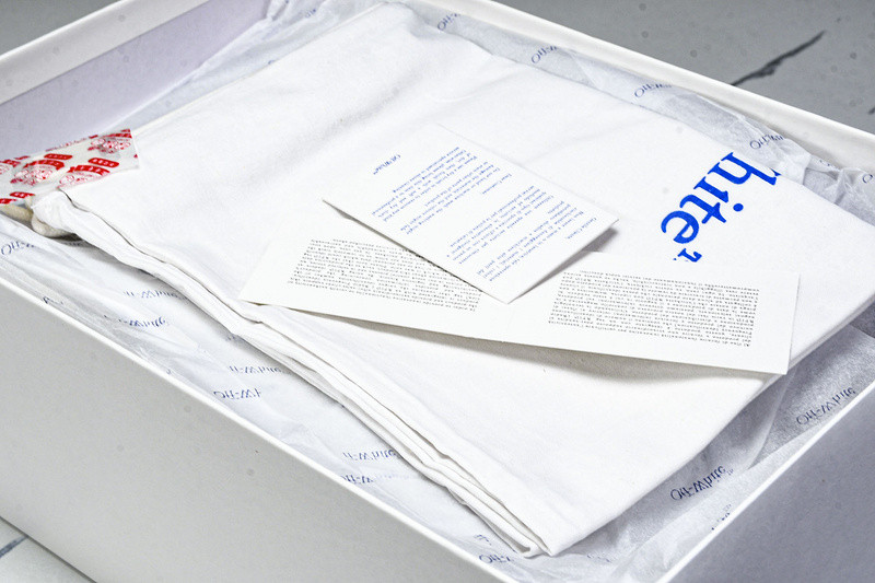 Off-White c/o Virgil Abloh