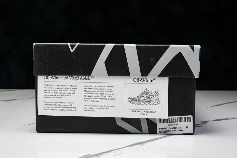 Off-White c/o Virgil Abloh
