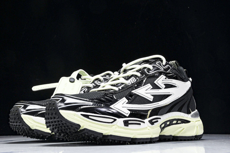 Off-White c/o Virgil Abloh