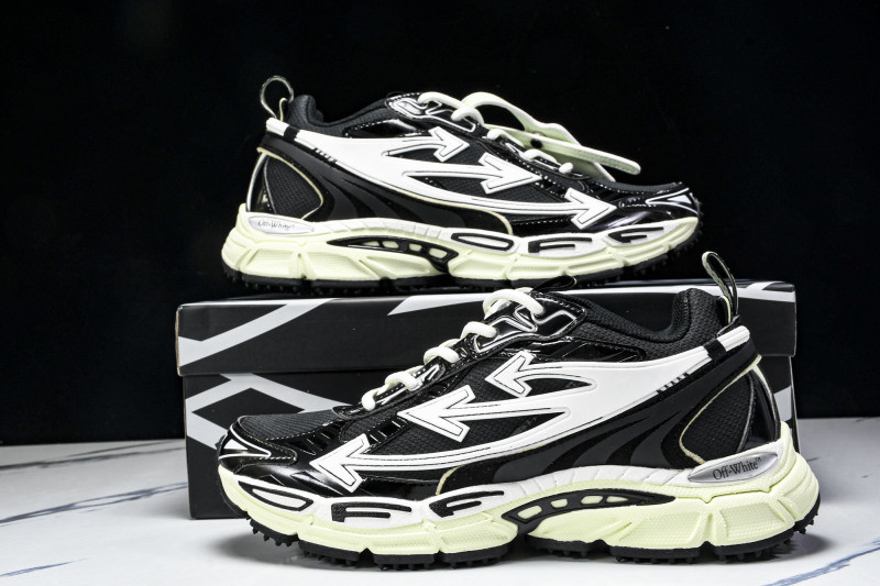 Off-White c/o Virgil Abloh
