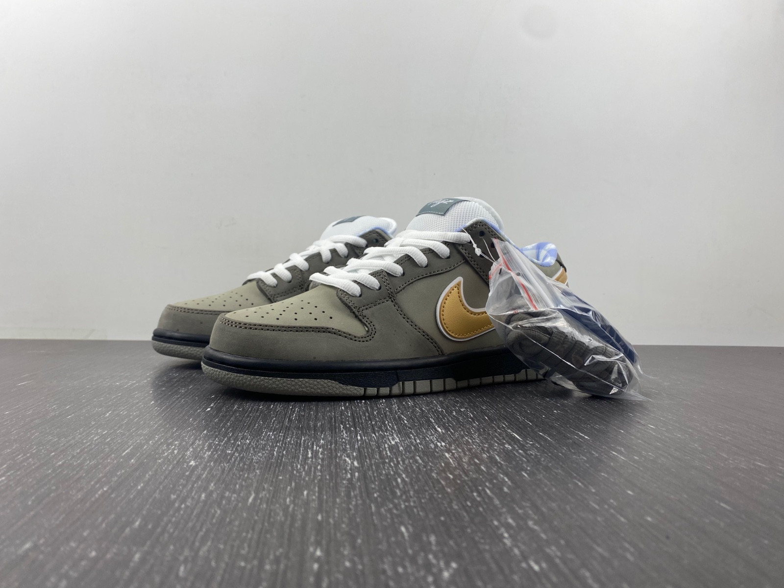 Nike Dunk Low " Grey Lobster" BV1310-105