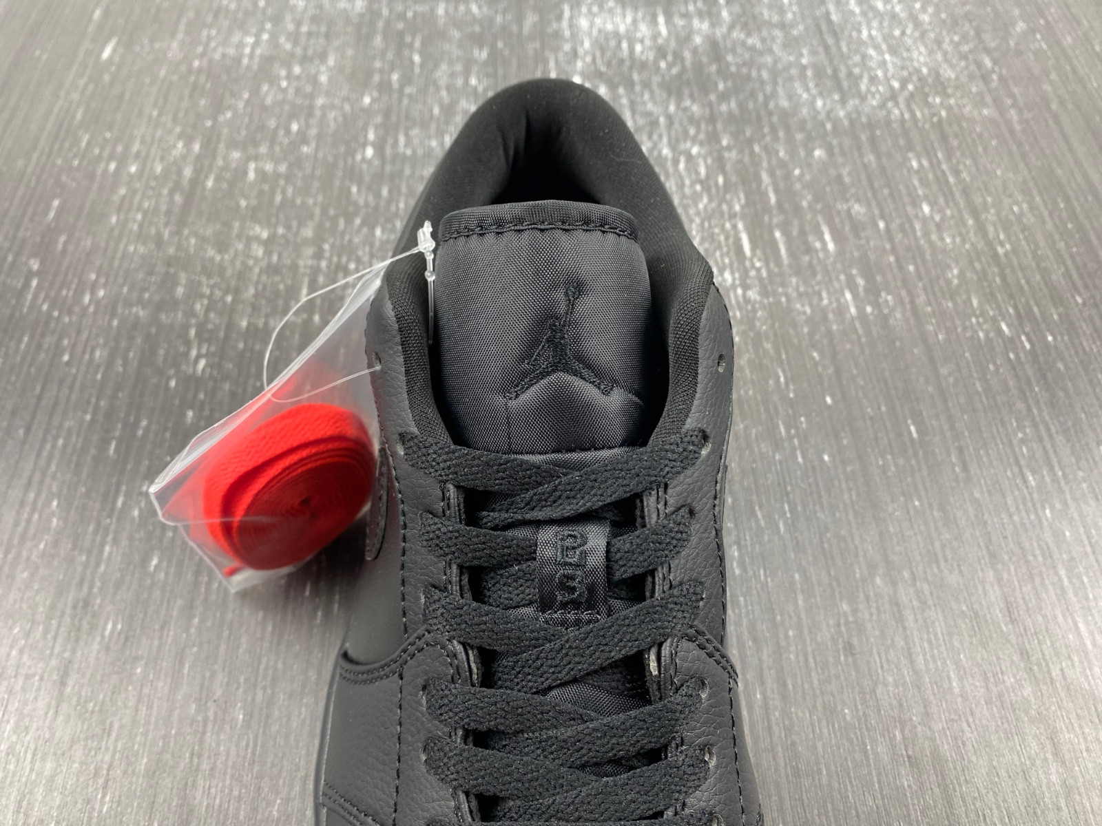 Jordan 1 Low Triple Black - 553558-091