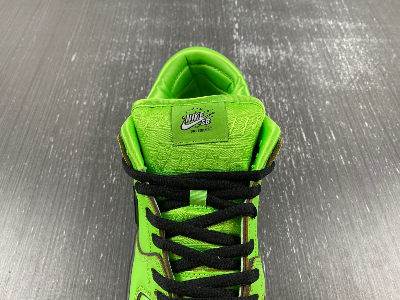 Powerpuff Girls Nike SB Dunk Low "Buttercup" FZ8319-300