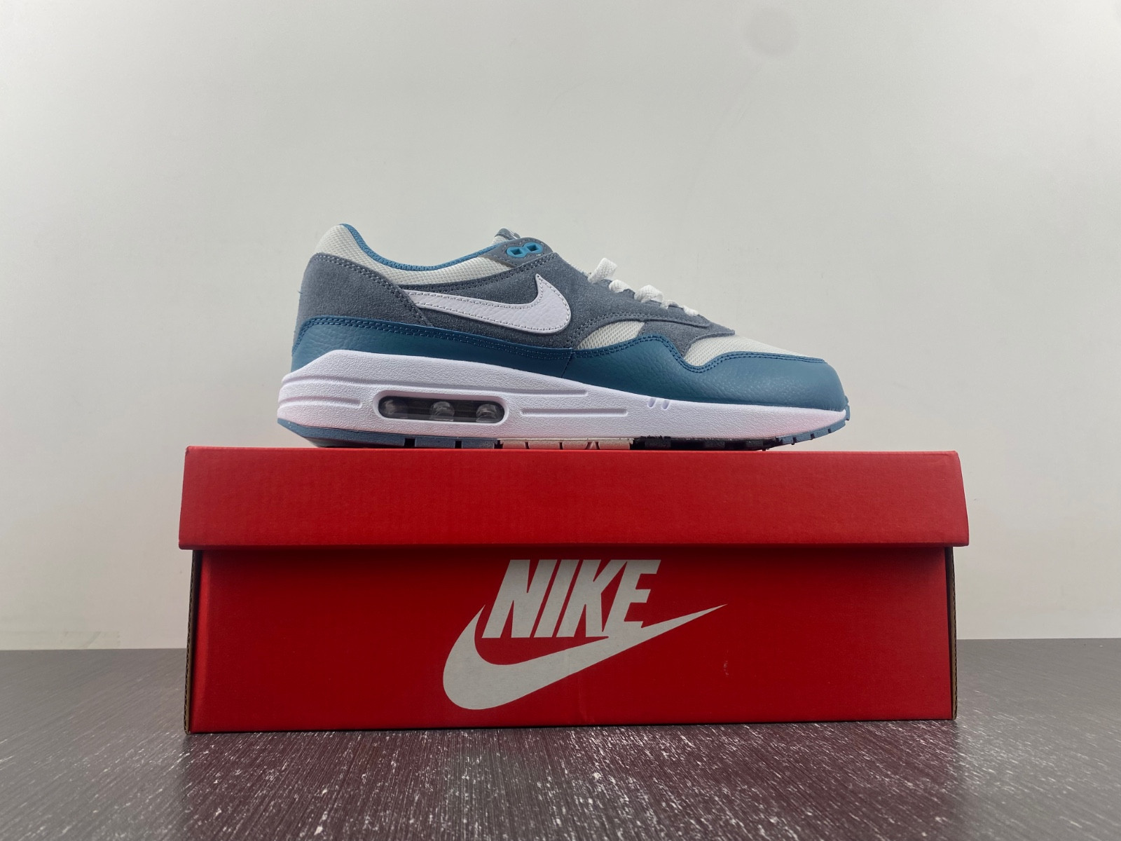 Air Max 1 Noise Aqua and Cool Grey FB9660-001