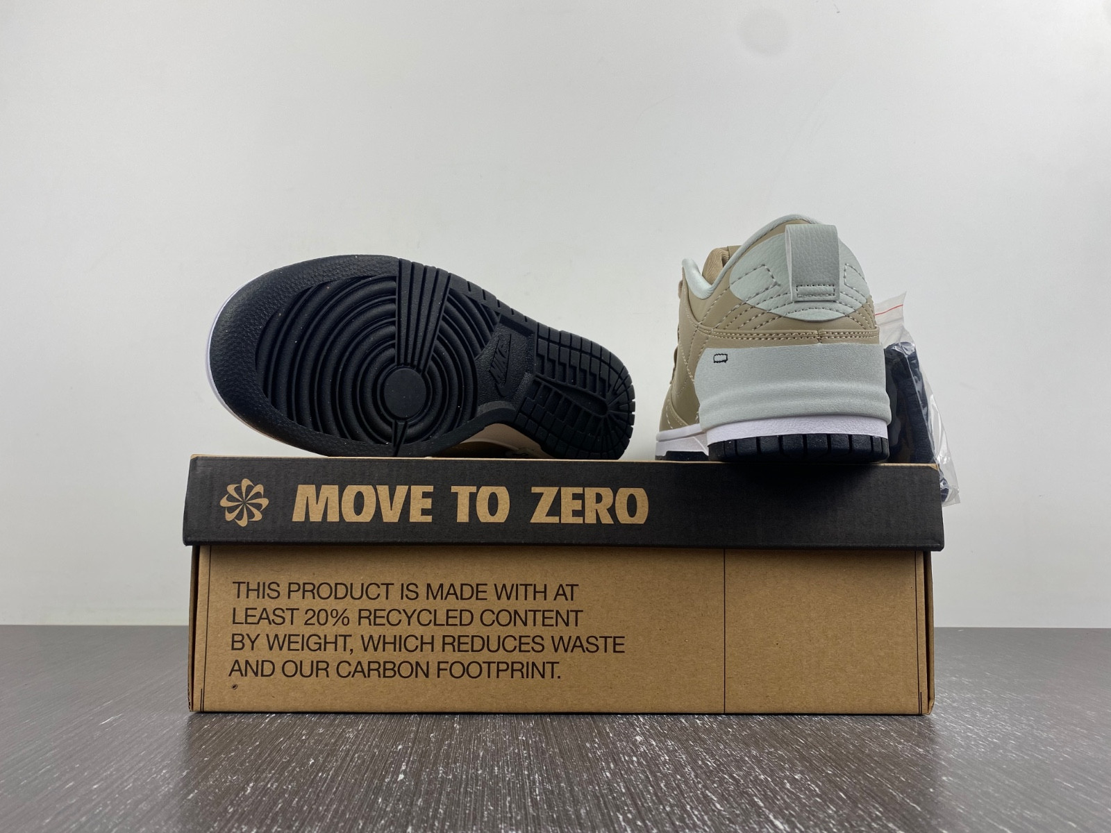 Nike WMNS Dunk Low Disrupt 2 Tan DV4024-200