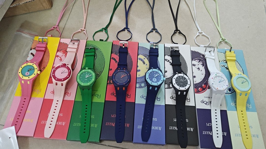Swatch x Audemars P1g*et Royal Pop