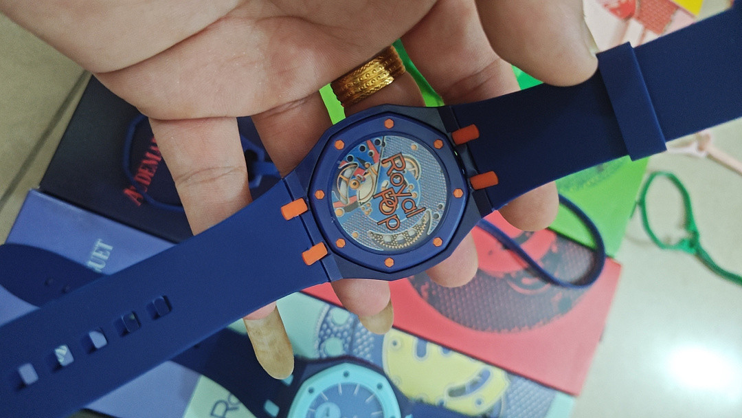 Swatch x Audemars P1g*et Royal Pop