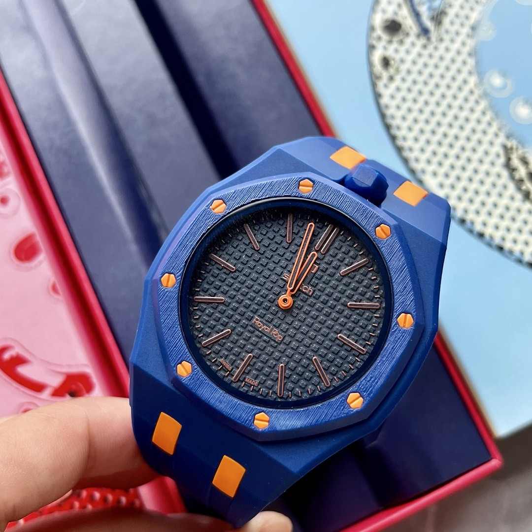 Swatch x Audemars P1g*et Royal Pop