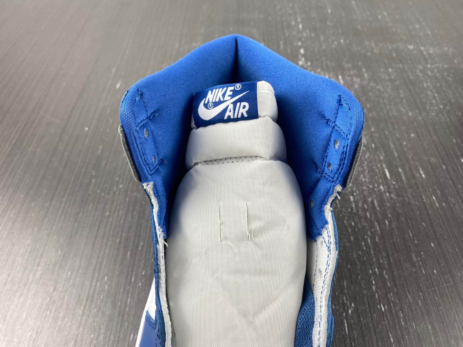 AIR JORDAN 1 RETRO HIGH OG "TRUE BLUE" DZ5485-410