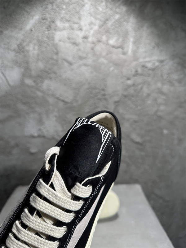 RICK 0WENS SNEAKERS
