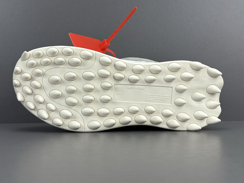 OW C/O ODSY-1000 SPORTS SHOES