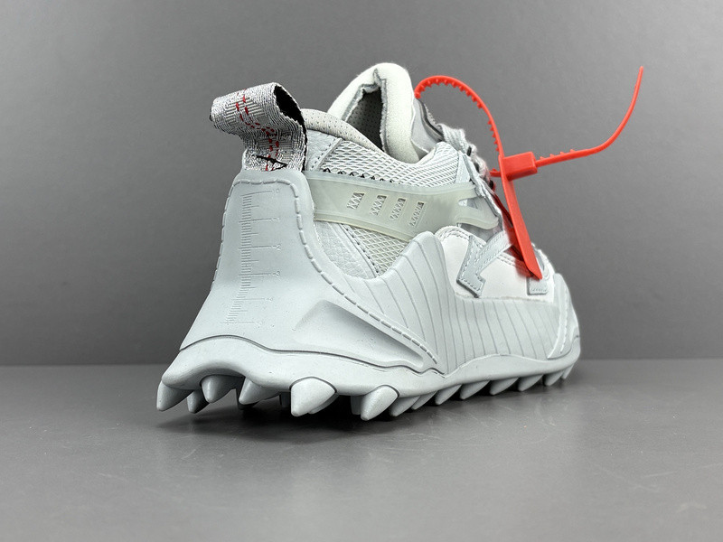 OW C/O ODSY-1000 SPORTS SHOES