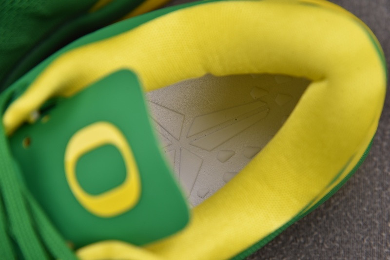 NK Kobe 8 Oregon Ducks PE PACK