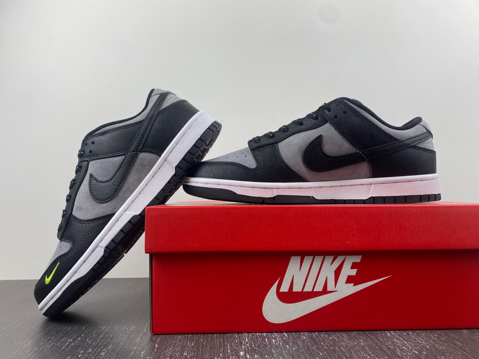 Nike Dunk Low "Black/Grey/Neon Green" FQ2205-001
