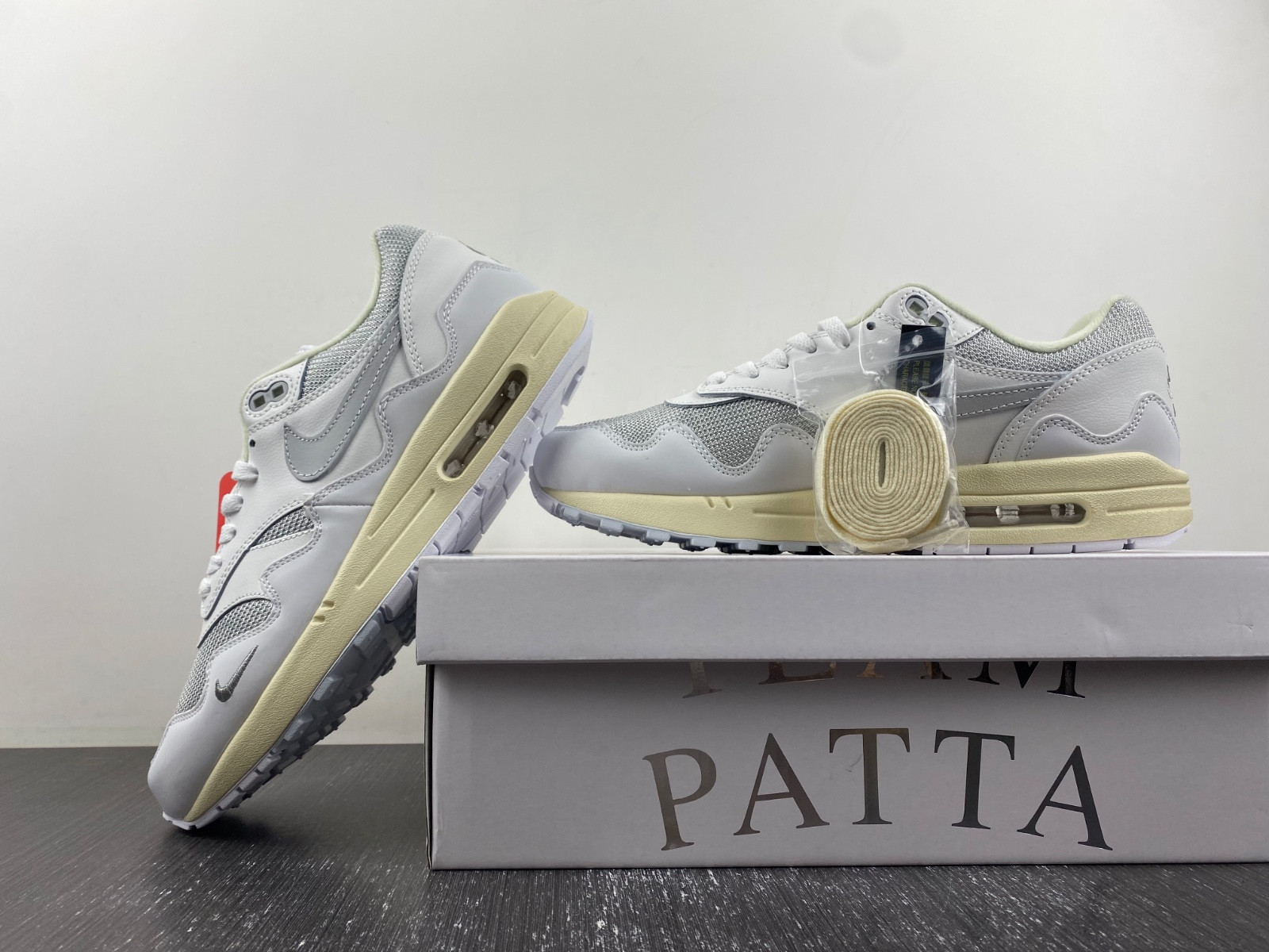 Patta Nike Air Max 1 White Silver DQ0299-100