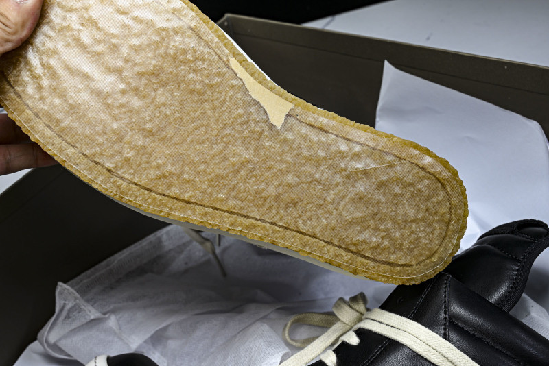RICK 0WENS SNEAKERS