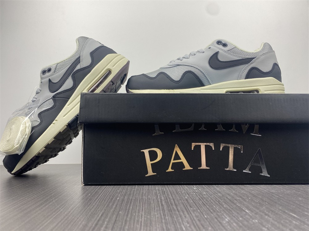 Patta x Nike Air Max 1 Black White Grey DH1348-002