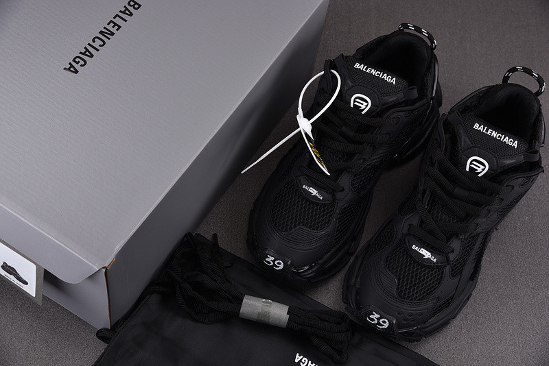 Ba*len*cia*ga runner 772767 w3rbt 1005（it