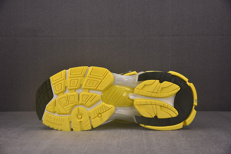 Ba*len*cia*ga runner 67403 w2rd3 0510