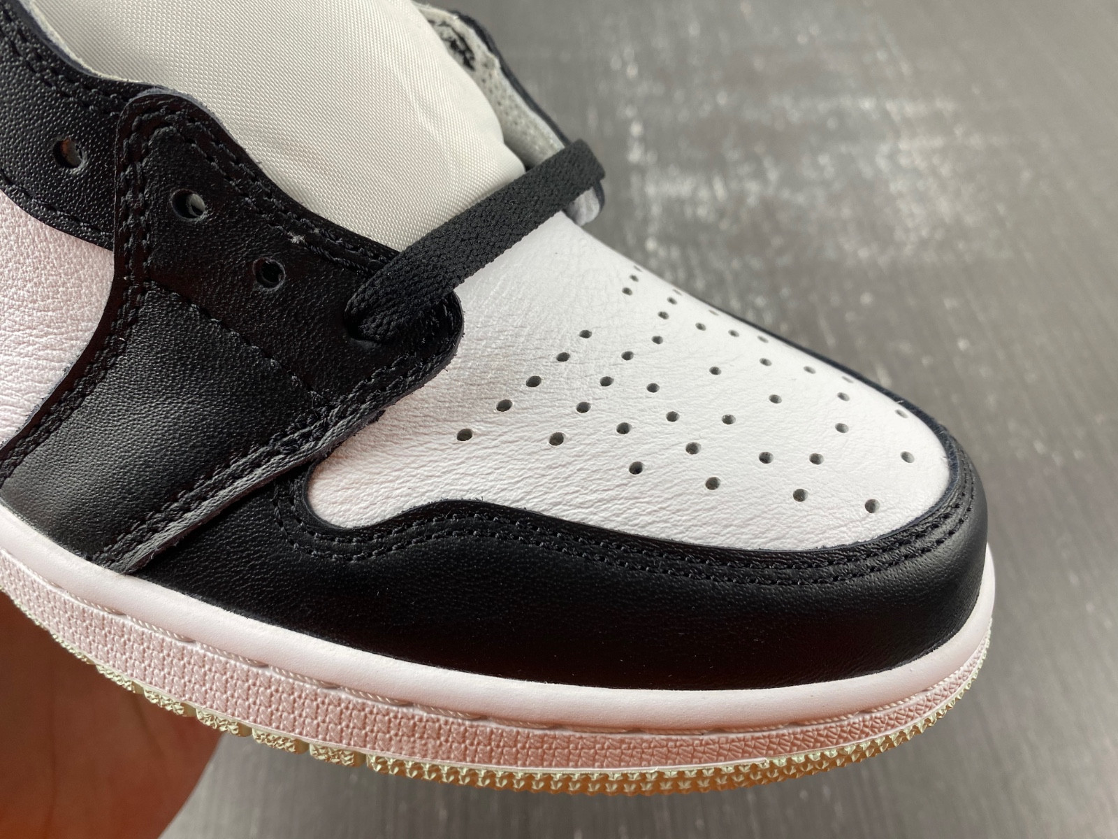 Jordan 1 Retro High Igloo Hombre - 861428-100