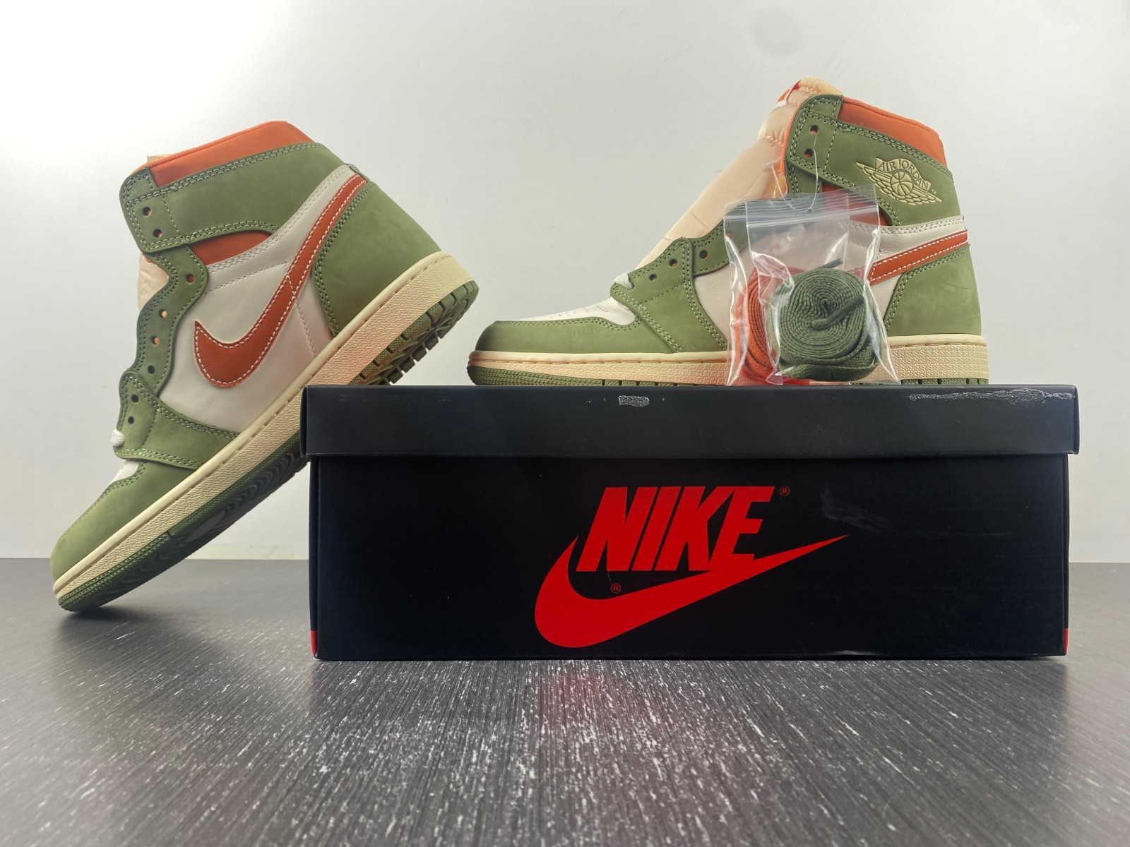 Air Jordan 1 High OG Celadon FB9934-300