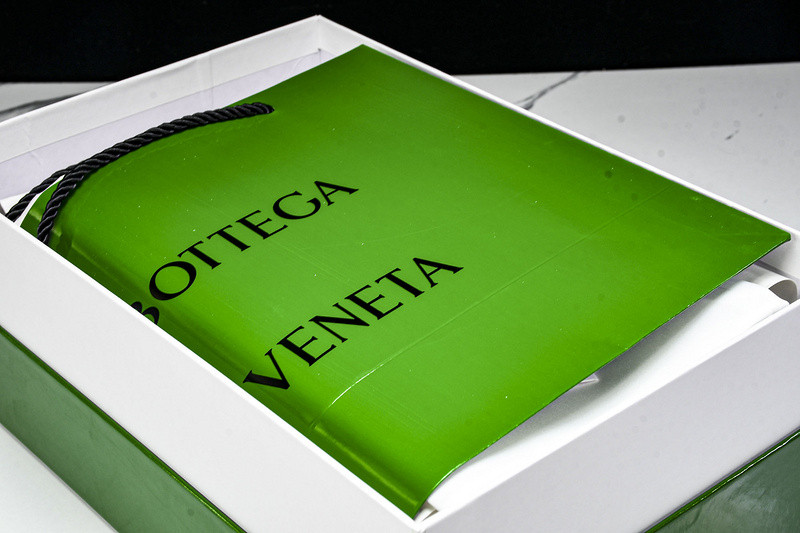 b0tt*ga Ven*ta orbit sneaker