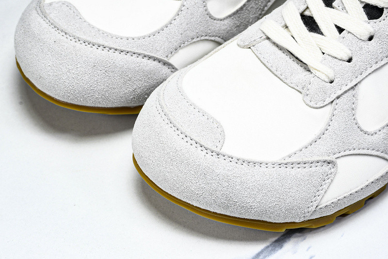 b0tt*ga Ven*ta orbit sneaker