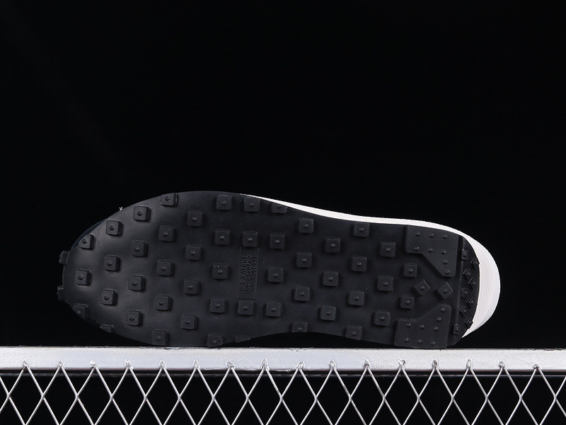 NIKE LD WAFFLE X SACAI BLACK BV0073-001