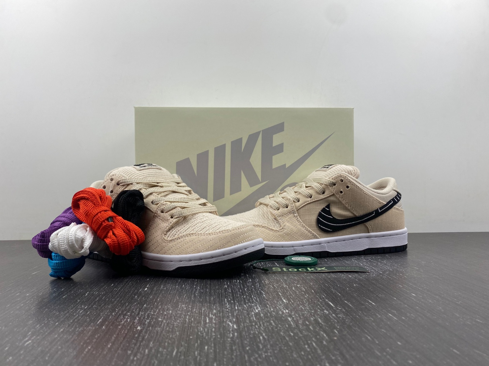 Albino & Preto X Nike SB Dunk Low FD2627-200