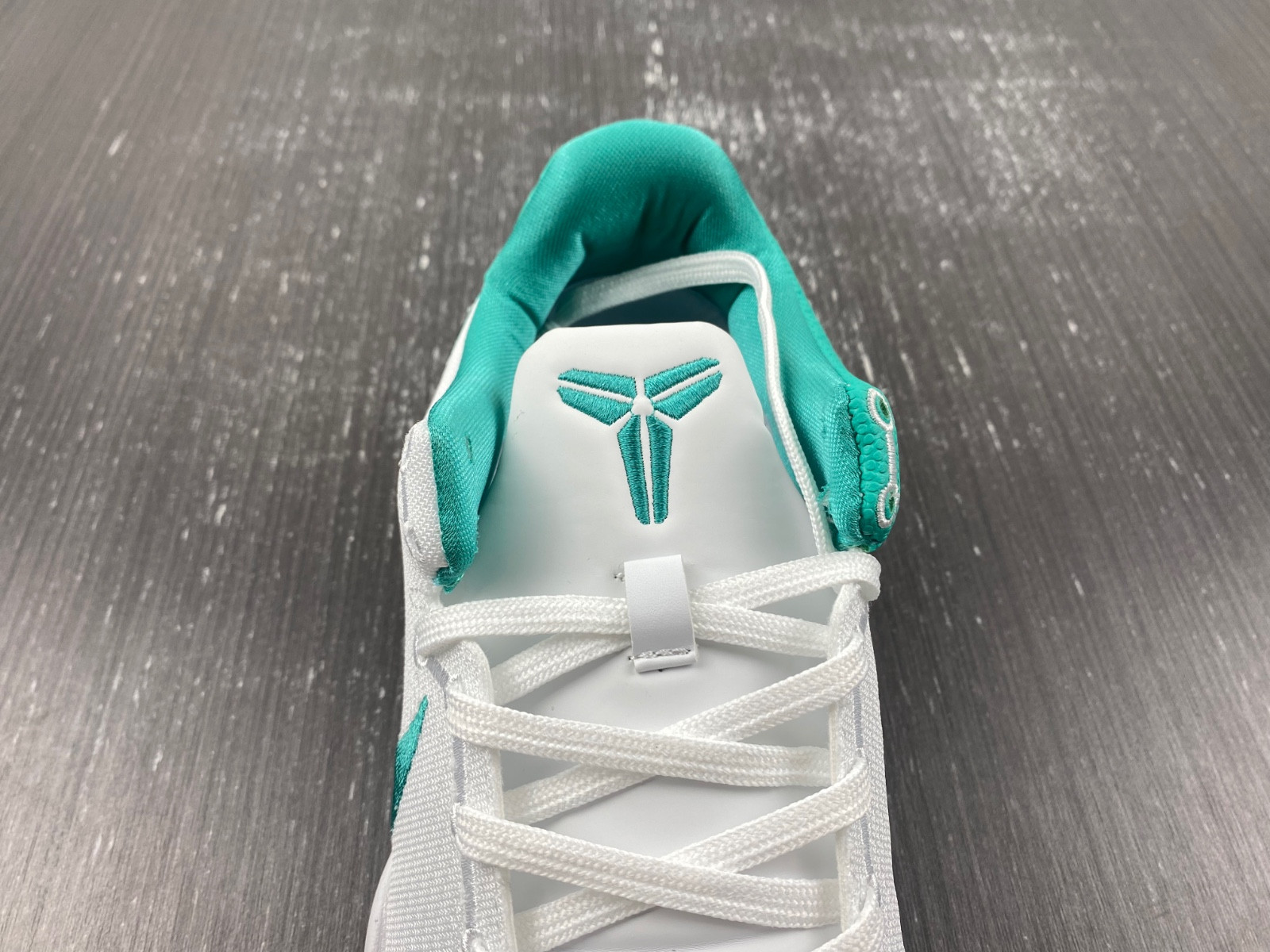 Nike Kobe 8 Protro White Radiant Emerald FQ3549-101