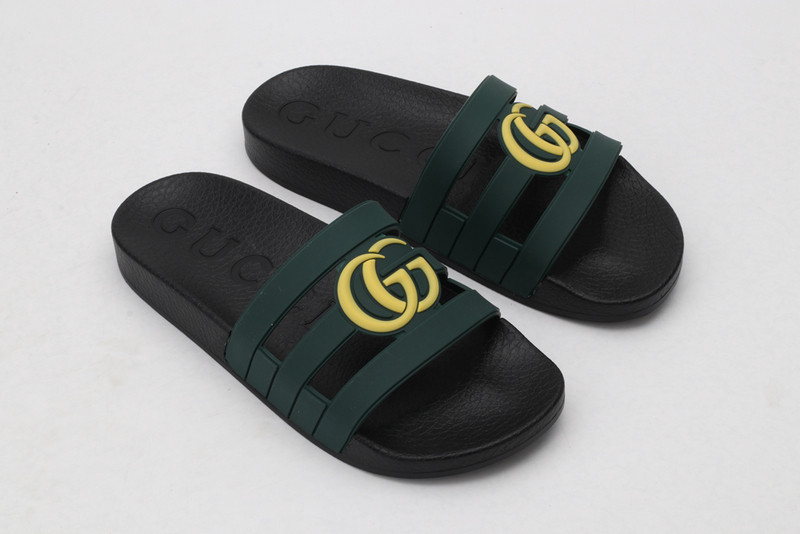 GUC LEATHER SLIDE