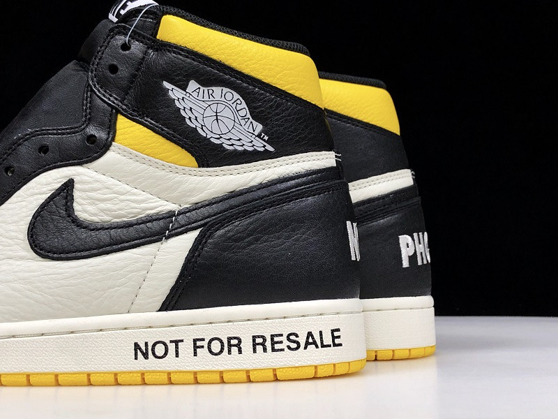 AIR JORDAN 1 NO LS VARSITY MAIZE 861428-107
