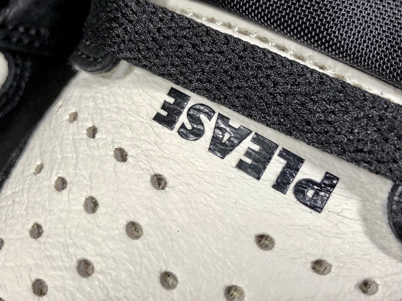 AIR JORDAN 1 NO LS VARSITY MAIZE 861428-107