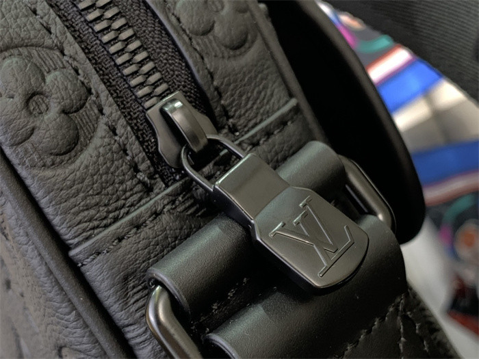 l0vis Vvtt0n getaway